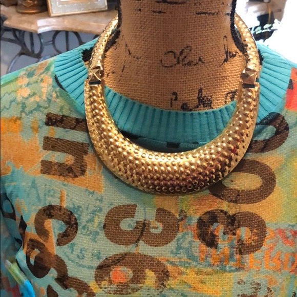 Top - Picture 3 of 11